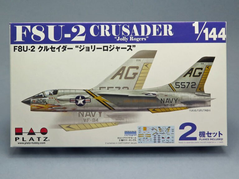 F8U-2 Crusader “Jolly Rogers” – 1/144 – Platz # PDR-6