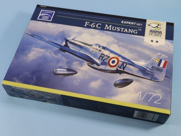 F-6 C Mustang , Arma Hobby, 1/72